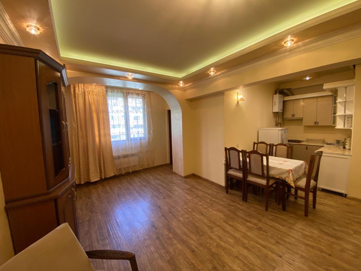 Apartment In Centre Evn Erevan Esterno foto